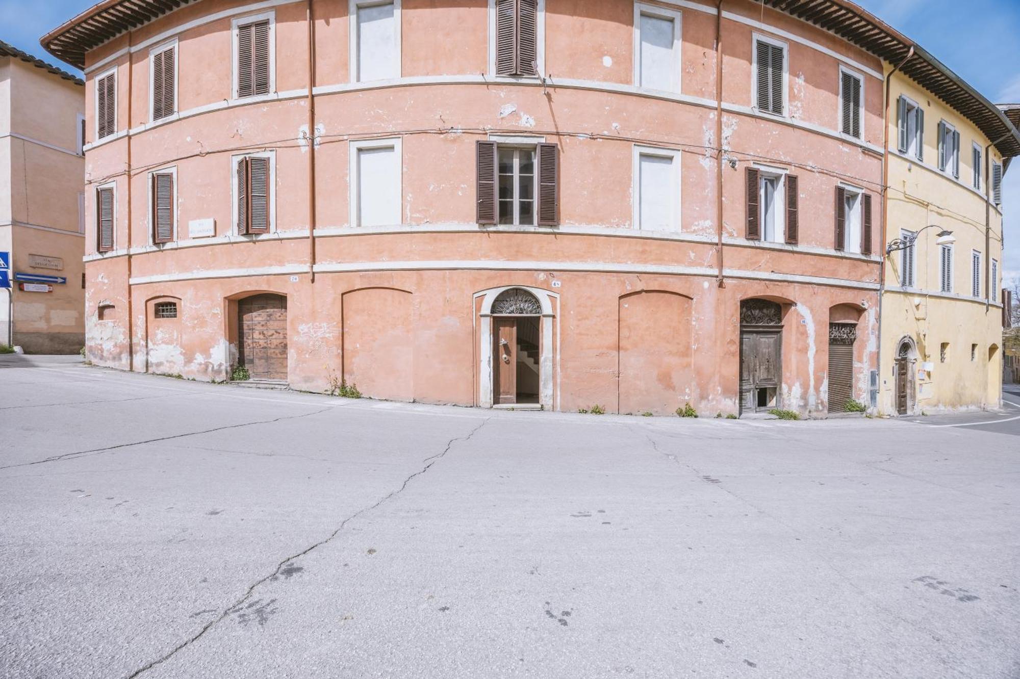 Bhr - Appartamento Dell'Anfiteatro Spoleto Exterior photo